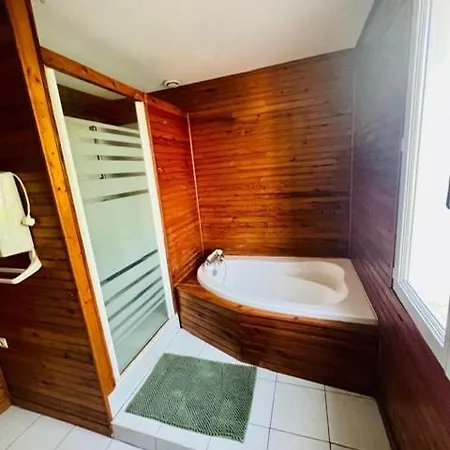 Apartment Demi Maison Avec Terrasse Et Jardin 3 6 Pers *