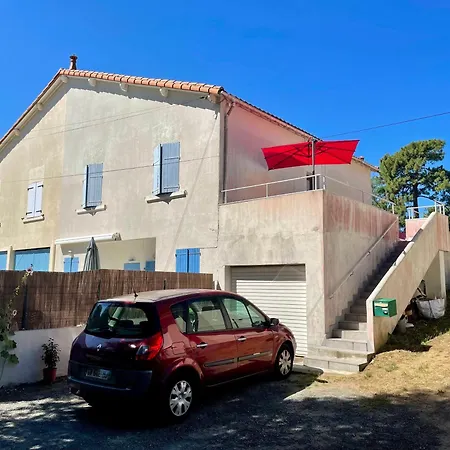 Apartment Demi Maison Avec Terrasse Et Jardin 3 6 Pers *