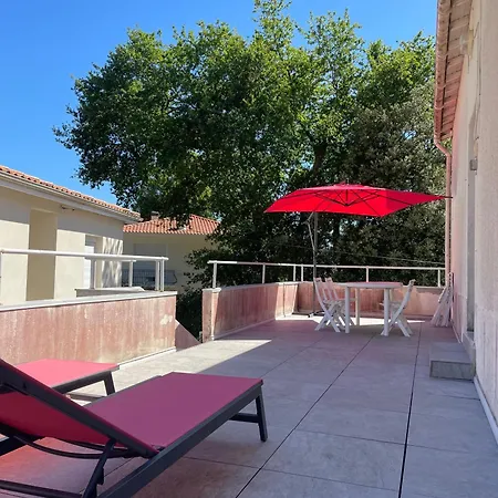 Demi Maison Avec Terrasse Et Jardin 3 6 Pers * Royan