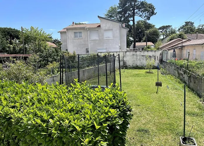 Demi Maison Avec Terrasse Et Jardin 3 6 Pers Lejlighed *