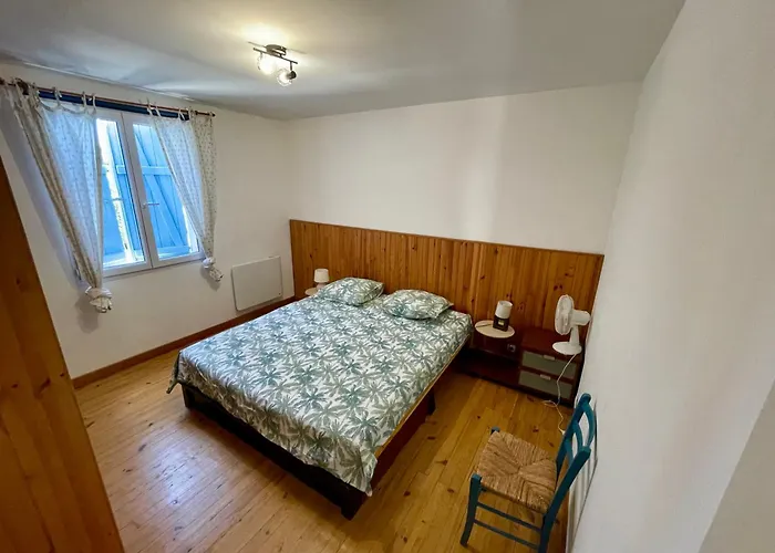 Demi Maison Avec Terrasse Et Jardin 3 6 Pers Lejlighed *