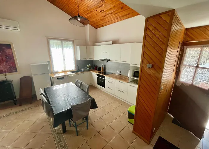 Lejlighed Demi Maison Avec Terrasse Et Jardin 3 6 Pers *